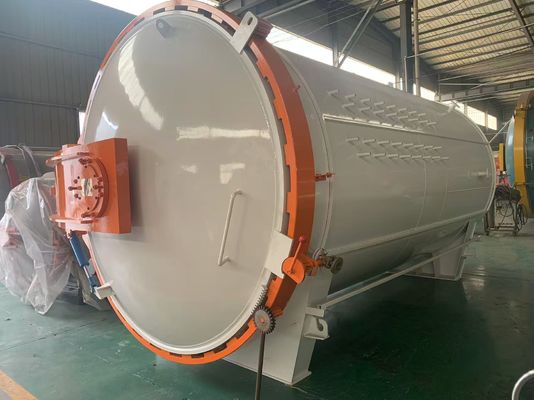Autoclave de fibra de carbono con certificado ASME CE para curado y moldeo de componentes compuestos de accesorios para barcos con componente central del motor