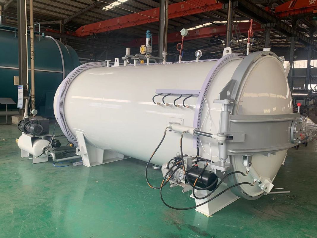 Amplia gama de piezas de automóviles como capó, techo, guardabarros, autoclave para productos compuestos y artículos deportivos